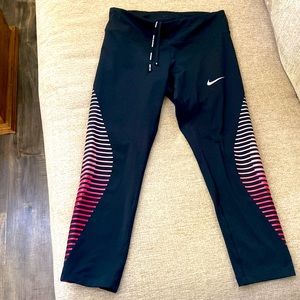 Nike dri-fit reflecting leggings